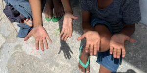 Comissão Global sobre Drogas pede fim de punitivismo contra crianças