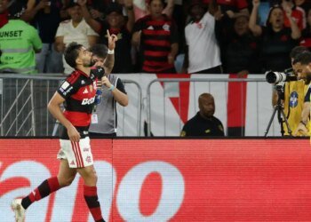 Rádio Nacional transmite Remo e Flamengo pelo Brasileirão hoje