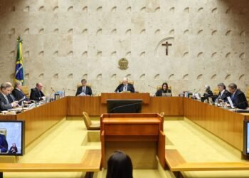 STF interrompe julgamento; sessão será retomada será às 14h