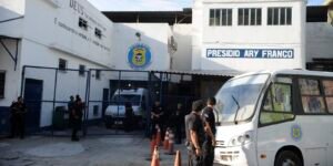 Sistema carcerário transfere bilhões em custos para famílias de presos