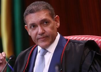Kassio atende Flávio e suspende propaganda do PT que cita caso Master