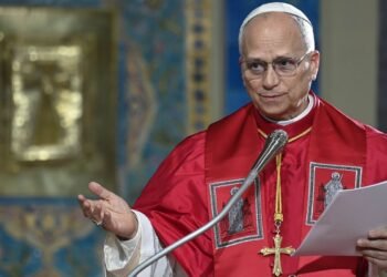 Papa Leão XIV fará cirurgia para retirar nódulo no pulmão
